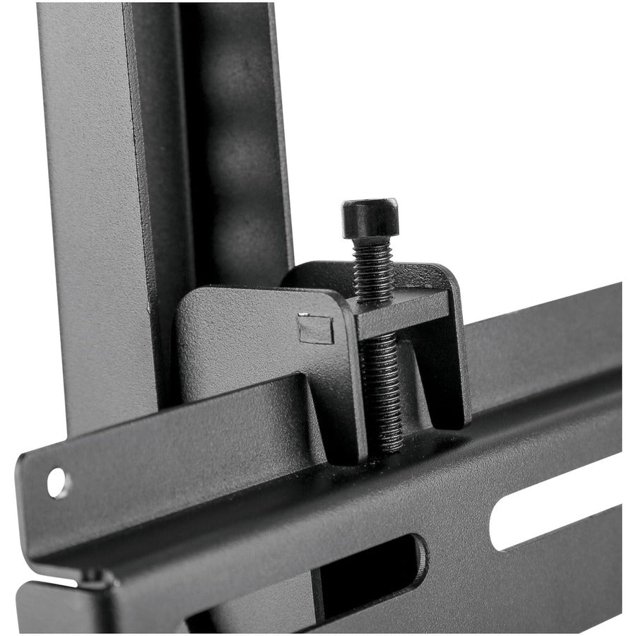 StarTech.com Triple-Display TV Wall Mount - Menu Board Mount - Landscape - For 40" to 50" VESA Mount Displays - 5 Tilt Settings - Digital Signage Mount - Triple Monitor Wall Bracket — FPWMNB