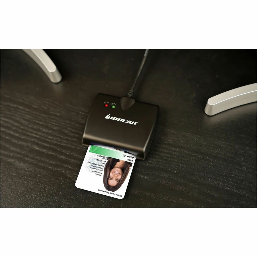 IOGERA USB Common Access Card Reader (TAA compliant) — GSR202