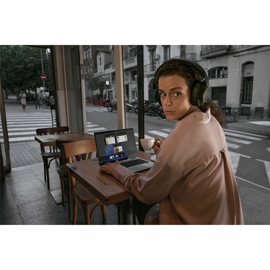 HP EliteBook 6 G1a 14" Copilot+ PC Notebook - WUXGA - AMD Ryzen AI 5 340 - 32 GB - 512 GB SSD - English Keyboard - Pike Silver Aluminum — BS7G3UT#ABA