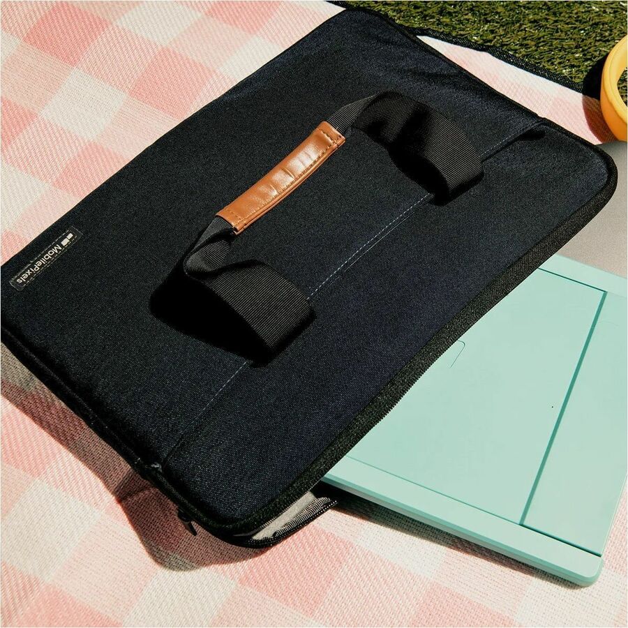 Mobile Pixels Carrying Case (Sleeve) for 13" to 15.6" Notebook - Navy — 102-1003P01