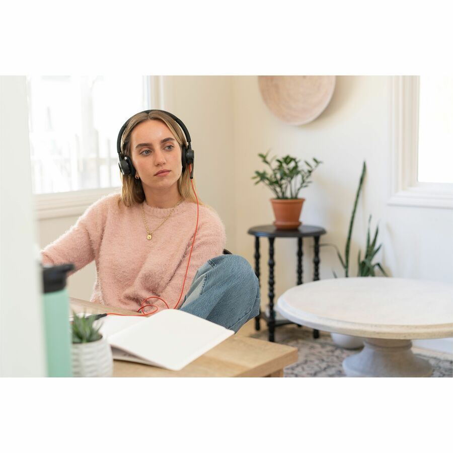 Poly Blackwire 8225 Stereo Microsoft Teams Certified USB-C Headset + USB-C/A Adapter — 8X225AA