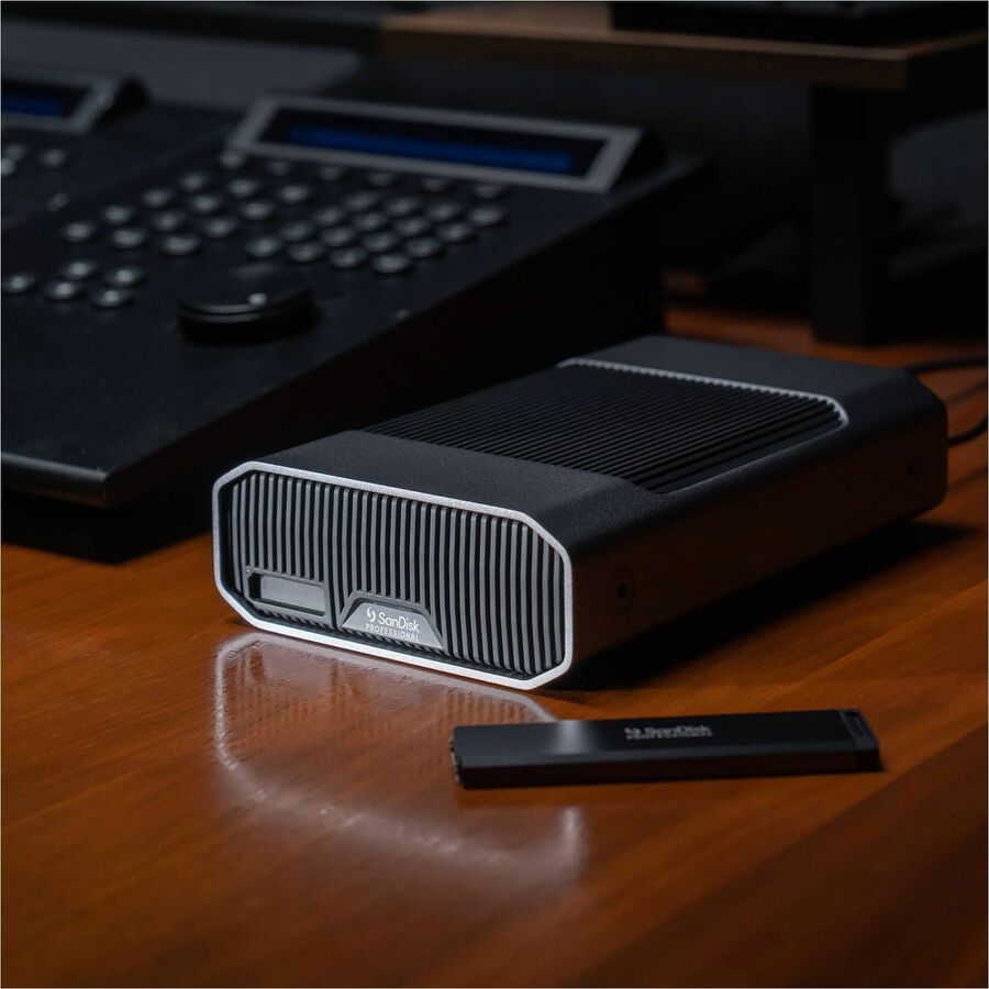 SanDisk Professional G-DRIVE PROJECT SDPHG1H-008T-NBAAD 8 TB Portable Hard Drive - External - Gray — SDPHG1H-008T-NBAAD