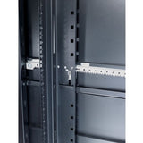 APC Vertical Mounting Rail with Square Holes — AR7510