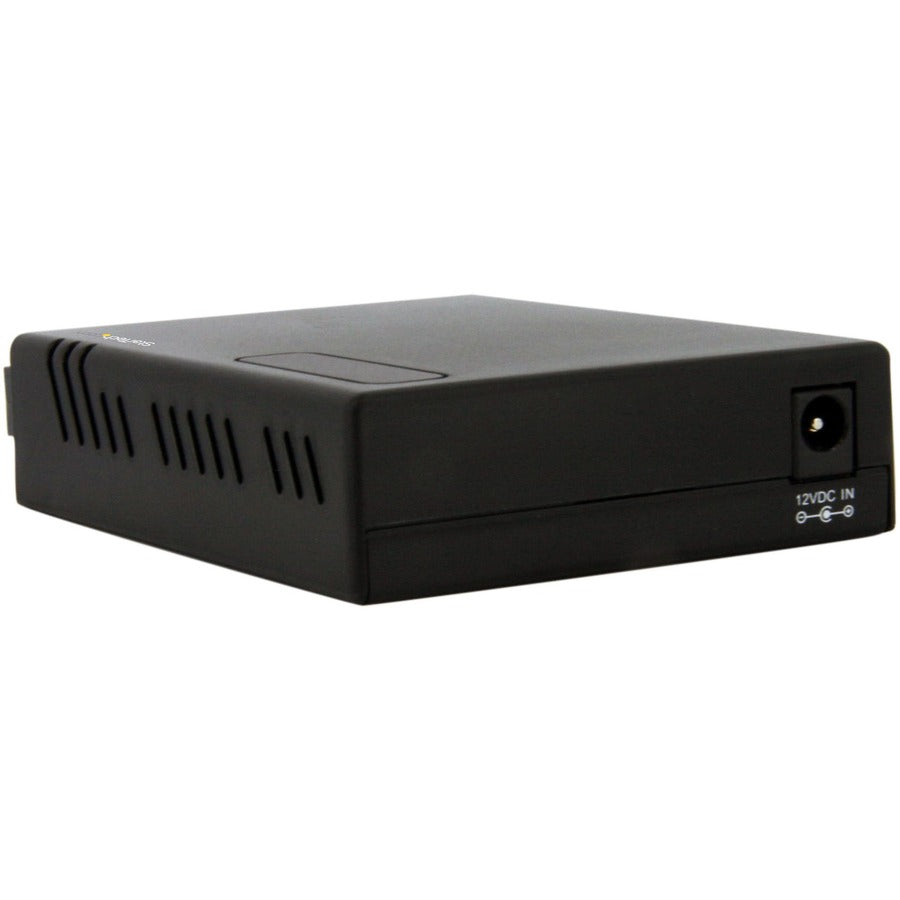 StarTech.com 10/100 Multi Mode Fiber to Ethernet Media Converter SC 2km with PoE — MCM110SC2P