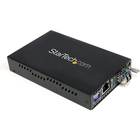 StarTech.com 1000 Mbps Gigabit Single Mode Fiber Media Converter LC 40 km — ET1000S40LC2
