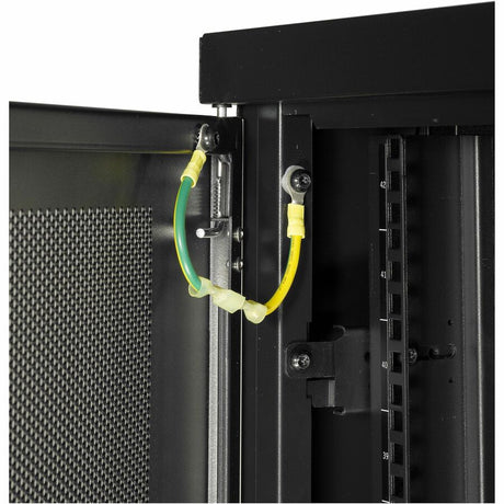 APC by Schneider Electric NetShelter SV 42U 600mm Wide x 1060mm Deep Enclosure with Sides Black — AR2400