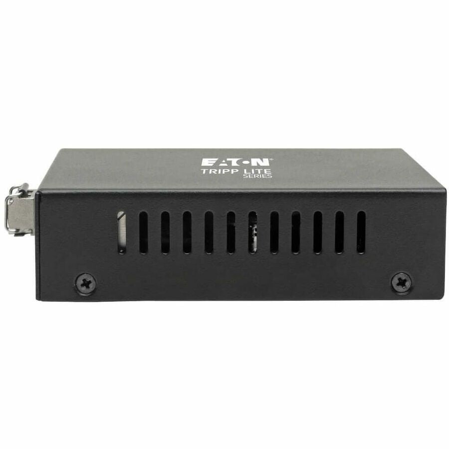 Eaton Tripp Lite Series Gigabit Multimode Fiber to Ethernet Media Converter, PoE+ - 10/100/1000 LC, 850 nm, 550M (1804.46 ft.) — N785-P01-LC-MM1