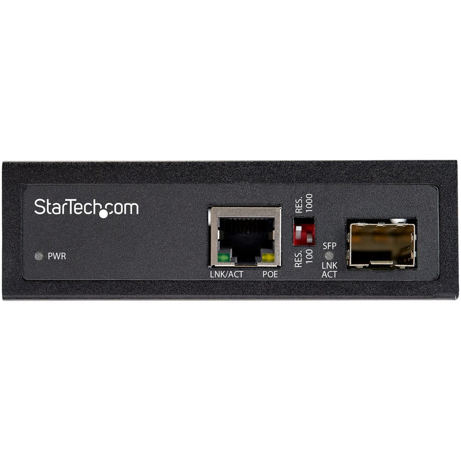 StarTech.com PoE+ Industrial Fiber to Ethernet Media Converter 60W - SFP to RJ45 - SM/MM Fiber to Gigabit Copper IP-30 — IMC1GSFP60W
