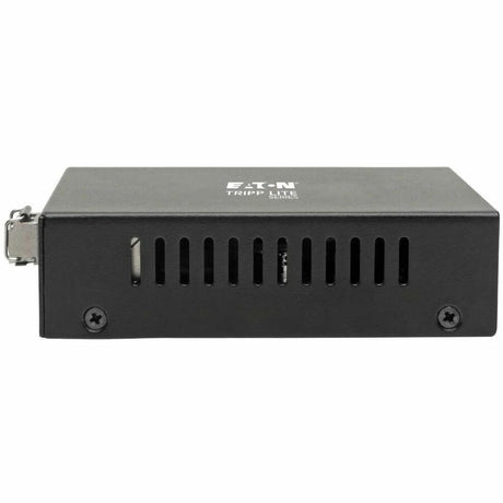 Eaton Tripp Lite Series Gigabit Multimode Fiber to Ethernet Media Converter, PoE+ - International Power Cables, 10/100/1000 LC, 850 nm, 550 m (1, 804 ft.) — N785-INT-PLCMM1