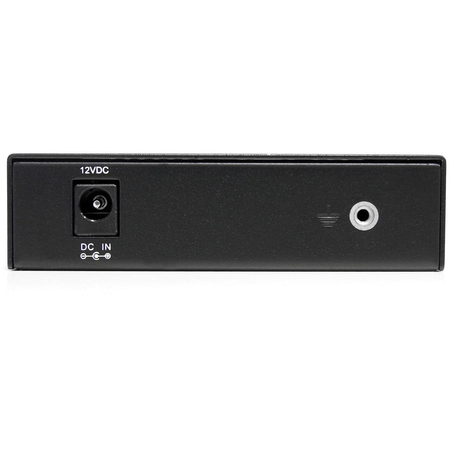 StarTech.com 10/100 Mbps Single Mode Fiber Media Converter SC 30 km — ET90110SM302