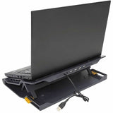 Targus 17" Chill Mat+ with 4-port Hub — AWE81US