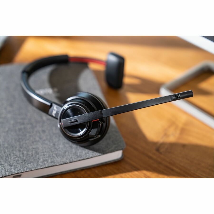 Poly Savi 8210 UC Microsoft Teams Certified DECT 1920-1930 MHz USB-A Headset — 77T31AA#ABA