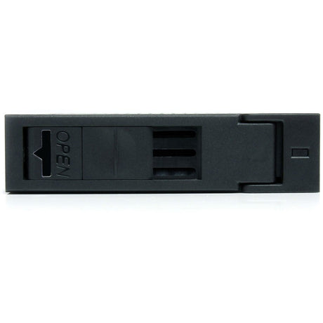 StarTech.com 2.5in SATA/SAS SSD/HDD to 3.5in SATA Hard Drive Converter — 25SATSAS35