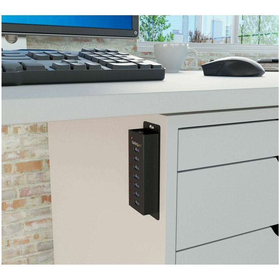 StarTech.com 7 Port USB 3.0 Hub - 5Gbps - Desktop or Wall-mountable Metal Enclosure — ST7300U3M