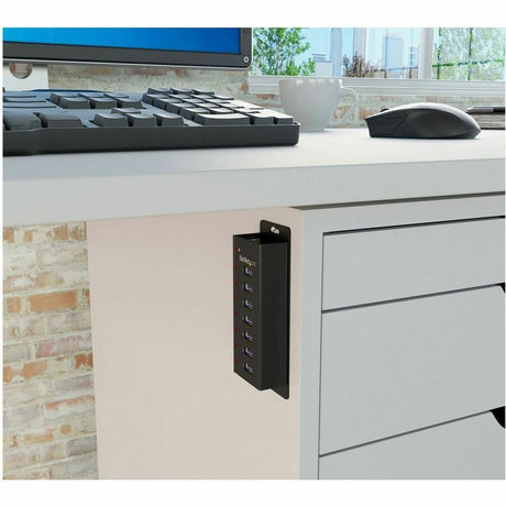 StarTech.com 7 Port USB 3.0 Hub - 5Gbps - Desktop or Wall-mountable Metal Enclosure — ST7300U3M