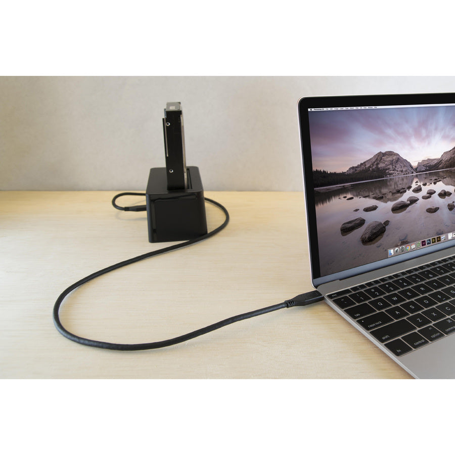 Plugable 10Gbps USB C to USB C Cable, 3.3 feet (1 Meter), 3A, USB-IF Certified, USB 3.1 Gen 2 Type-C — USBC-C100