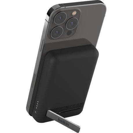 Belkin BoostCharge Magnetic Wireless Power Bank 5K + Stand — BPD004btBK