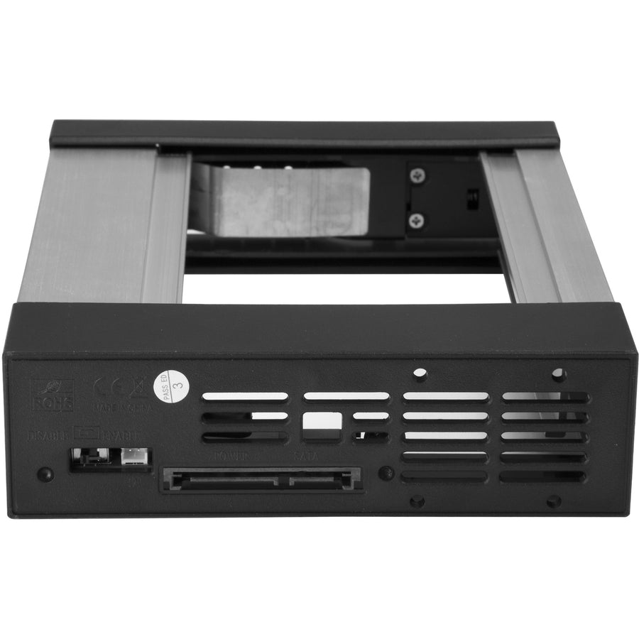 StarTech.com 5.25 to 3.5 Hard Drive Hot Swap Bay - Trayless - Aluminum - For 3.5" SATA/SAS Drives - Front Mount - SAS/ SATA Backplane — HSB1SATSASBA