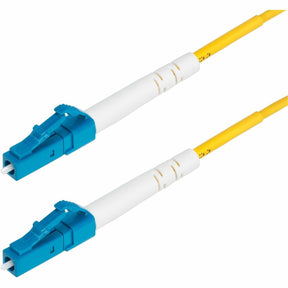 StarTech.com 2m (6.6ft) LC to LC (UPC) OS2 Single Mode Simplex Fiber Optic Cable, 9/125, 40G/100G, Low Insertion Loss, LSZH Jumper Cord — SPSMLCLC-OS2-2M