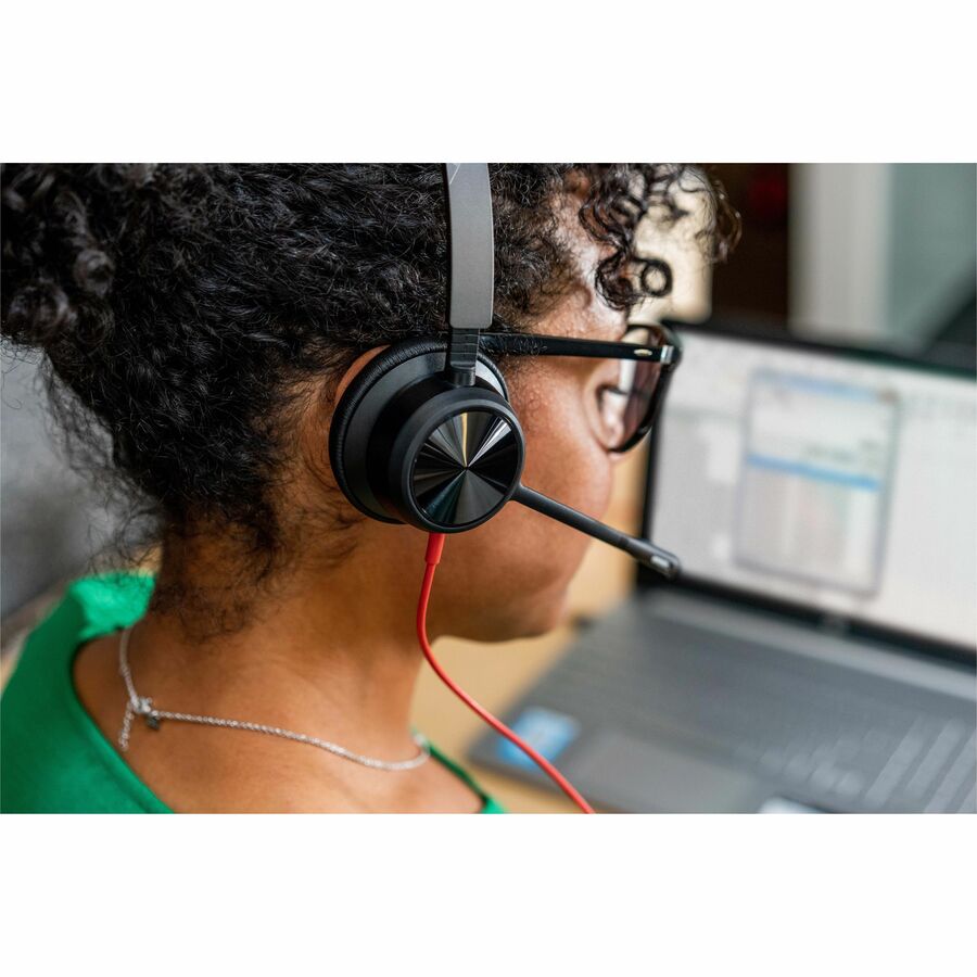 Poly Blackwire 8225 Headset +USB-C/A Adapter TAA — 7E2K6AA#ABA