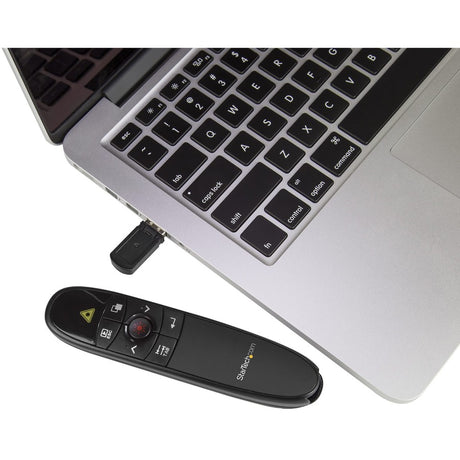 StarTech.com Wireless Presentation Remote with Red Laser Pointer - 90 ft. - PowerPoint Presentation Clicker for Mac & Windows (PRESREMOTE) — PRESREMOTE