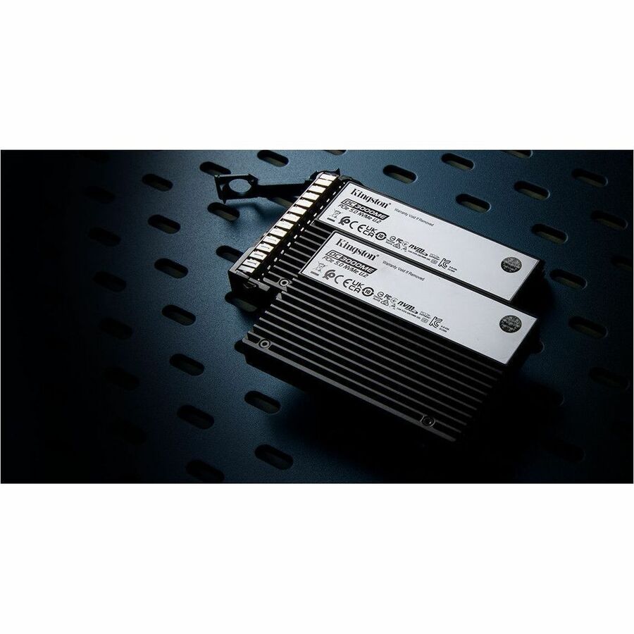 Kingston DC3000ME 3.84 TB Solid State Drive - 2.5" Internal - U.2 (PCI Express NVMe 5.0 x4) — SEDC3000ME/3T8