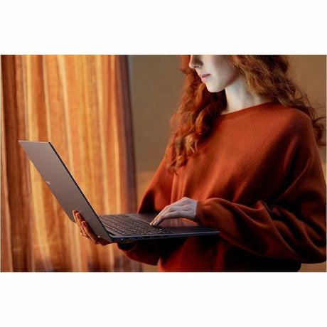Samsung Galaxy Book4 NP754XGK-LS3US 15.6" Notebook - Full HD - Intel Core i5 120U - 16 GB - 256 GB SSD - Silver — NP754XGK-LS3US