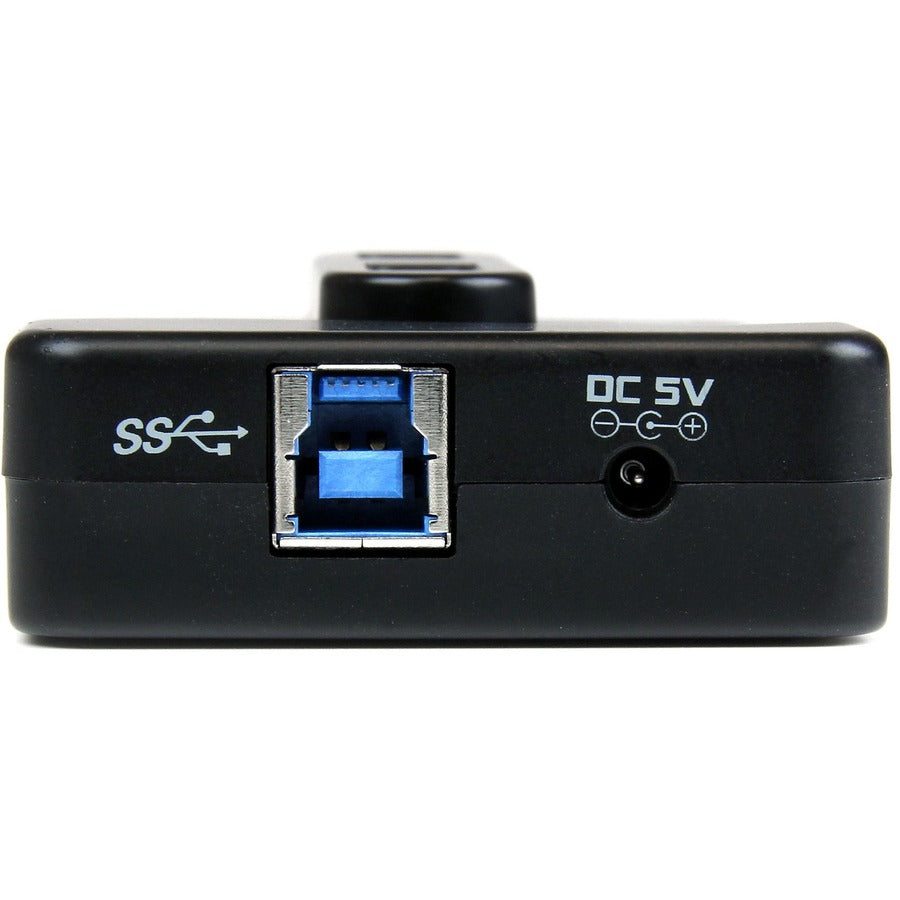 StarTech.com 6 Port USB 3.0 / USB 2.0 Combo Hub with 2A Charging Port &acirc;&euro;" 2x USB 3.0 & 4x USB 2.0 — ST7320USBC