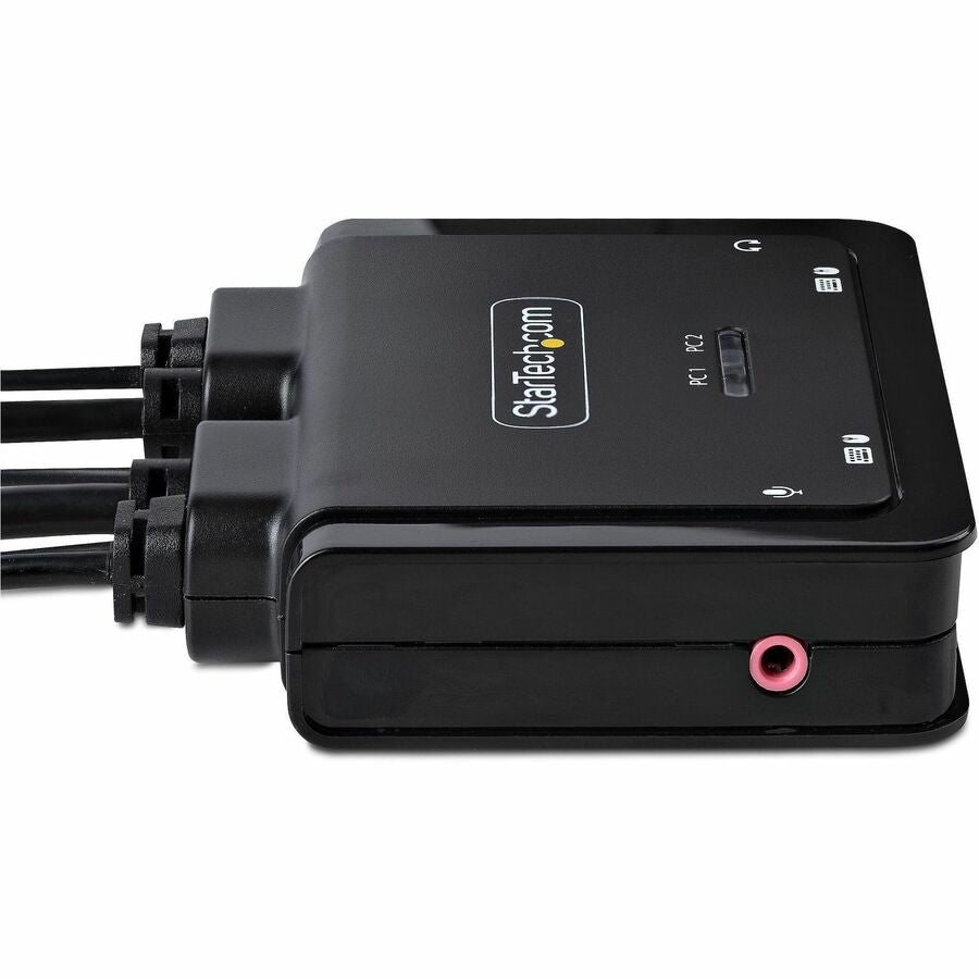 StarTech.com 2-Port USB-C Cable KVM Switch, 4K 60Hz DisplayPort Output, Compact KVM with 4ft/1.2m Integrated Host Cables, Bus Powered — C2-D46-UC2-CBL-KVM