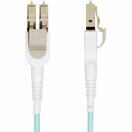 StarTech.com 5m (16.4ft) LC to LC (UPC) OM4 Switchable Fiber Optic Cable 50/125, 100G, Toolless Polarity Switching, LSZH Fiber Jumper Cord — 450FBLCLC5SW