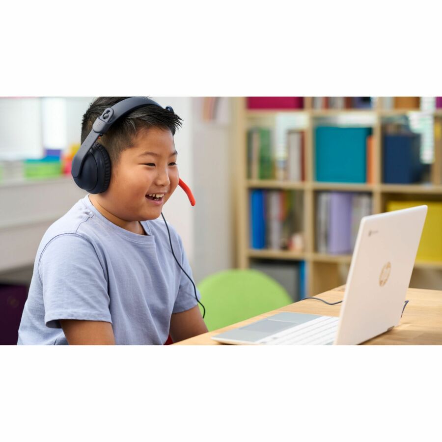Logitech Zone Learn Wired Headset with Microphone for Learners, Comfortable and Adjustable Fit for Kids, USB C — 981-001383